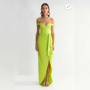 NWT - Macy's evening gown - size Medium (us 6/8)